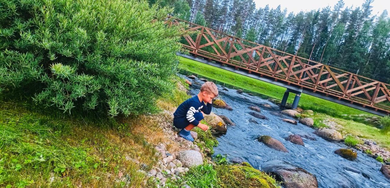 Hotel Orupohja Kaempingud Ja Telkimisala Põlva Exteriér fotografie